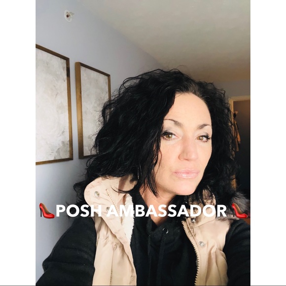 Meet your Posher, Angela - Picture 2 of 3